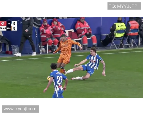 西甲精彩对决皇马大胜那不勒斯红牌事件引发全场热议与数据分析